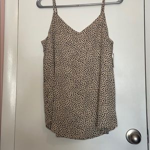 NWT Giraffe Print Tank- L